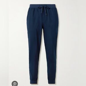 Lululemon tapered trousers